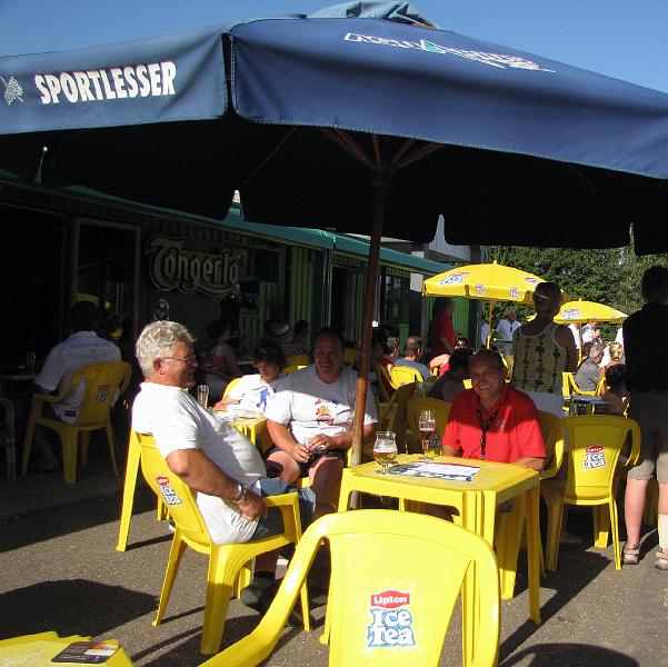 Het bestuur heeft dit uitstekend gezegd, SHOW EN SHINE, en dit alles onder een blakende zon op de locatie De Blookberg te Zutendaal (64).JPG - Just de 3 musketiers